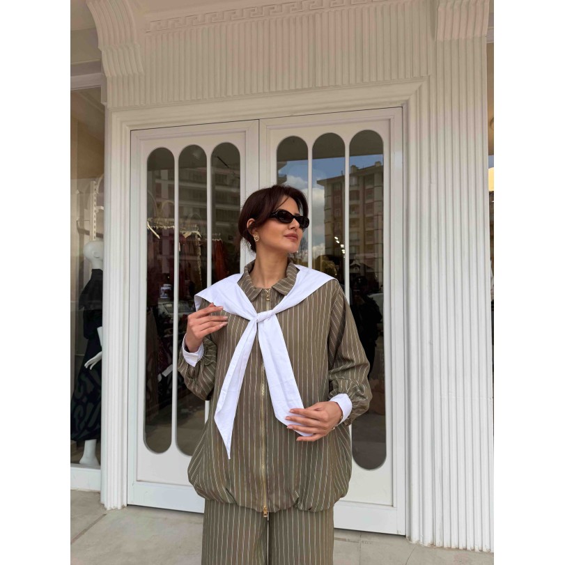 KEIVA ÇİZGİLİ MODERN TAKIM